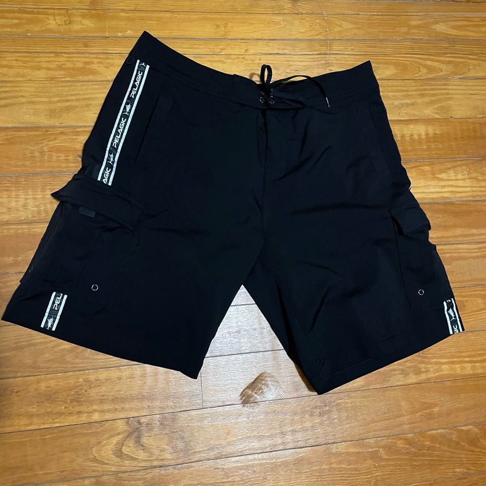 Pelagic Blackfin Stretch board short boat short mens 34 black